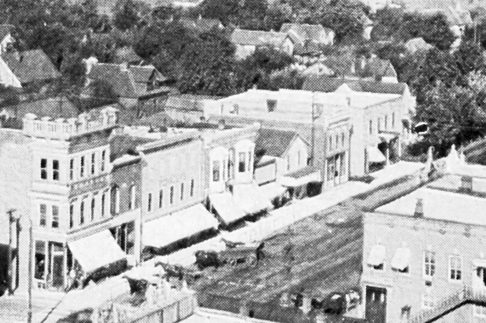 c1912 E Plymouth looking NE